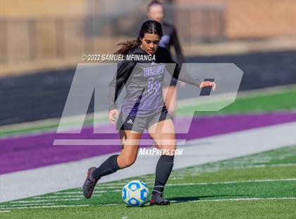 Thumbnail 2 in Bellevue East vs. Kearney photogallery.