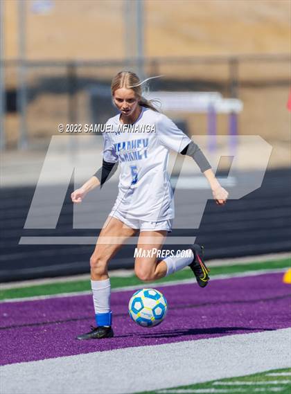 Thumbnail 1 in Bellevue East vs. Kearney photogallery.
