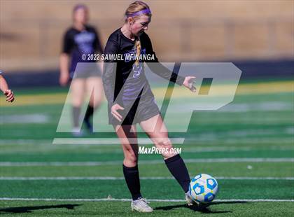 Thumbnail 3 in Bellevue East vs. Kearney photogallery.