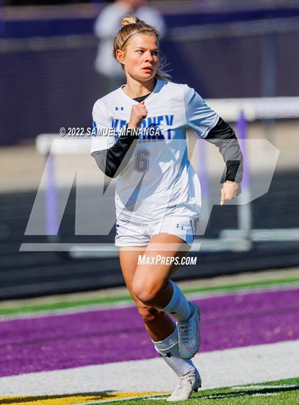 Thumbnail 3 in Bellevue East vs. Kearney photogallery.