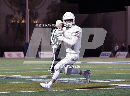 Thumbnail 2 in Eastside Catholic vs. Marietta (GEICO State Champions Bowl Series) photogallery.