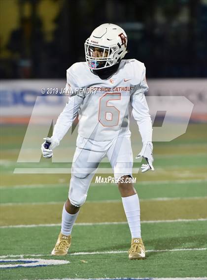Thumbnail 1 in Eastside Catholic vs. Marietta (GEICO State Champions Bowl Series) photogallery.