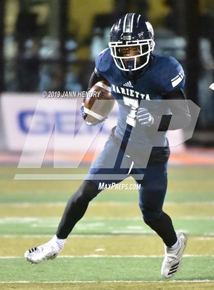 Thumbnail 1 in Eastside Catholic vs. Marietta (GEICO State Champions Bowl Series) photogallery.