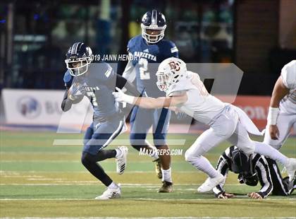 Thumbnail 3 in Eastside Catholic vs. Marietta (GEICO State Champions Bowl Series) photogallery.