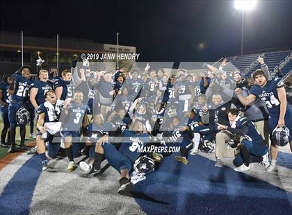 Thumbnail 1 in Eastside Catholic vs. Marietta (GEICO State Champions Bowl Series) photogallery.