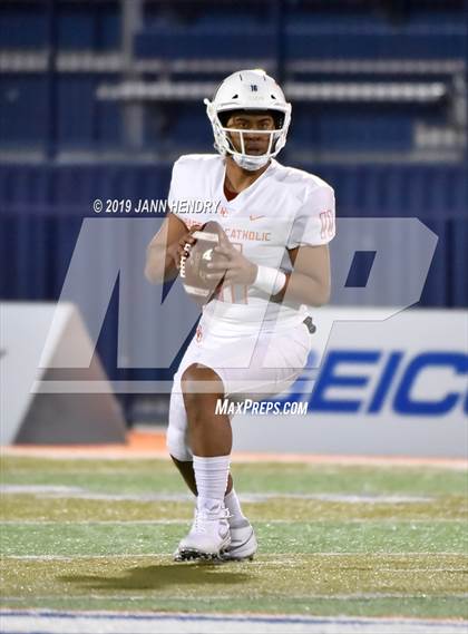 Thumbnail 2 in Eastside Catholic vs. Marietta (GEICO State Champions Bowl Series) photogallery.