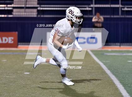 Thumbnail 2 in Eastside Catholic vs. Marietta (GEICO State Champions Bowl Series) photogallery.