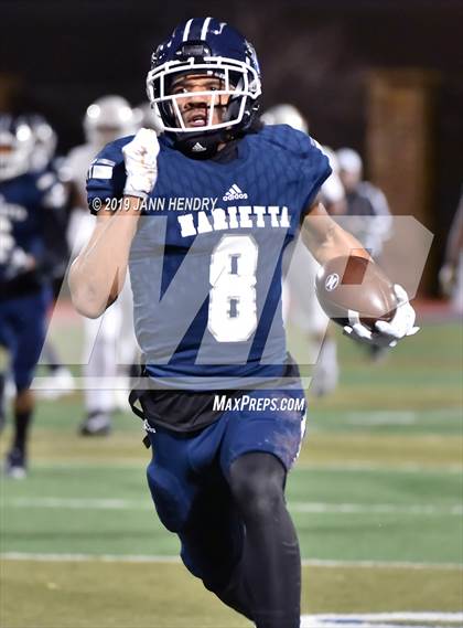Thumbnail 1 in Eastside Catholic vs. Marietta (GEICO State Champions Bowl Series) photogallery.
