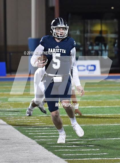 Thumbnail 1 in Eastside Catholic vs. Marietta (GEICO State Champions Bowl Series) photogallery.