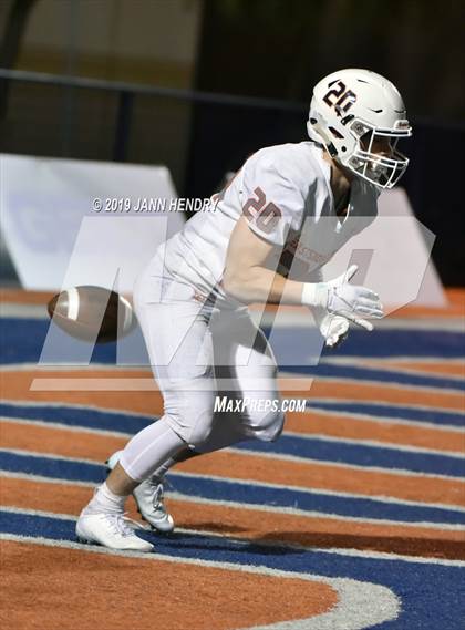 Thumbnail 2 in Eastside Catholic vs. Marietta (GEICO State Champions Bowl Series) photogallery.