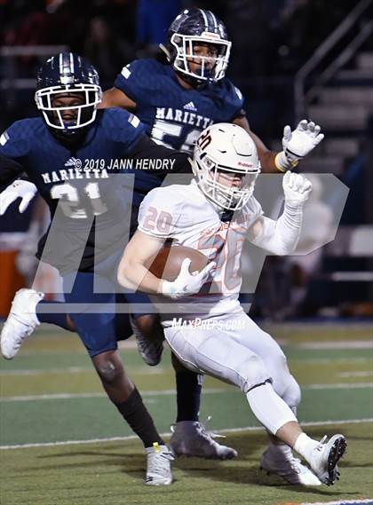 Thumbnail 1 in Eastside Catholic vs. Marietta (GEICO State Champions Bowl Series) photogallery.
