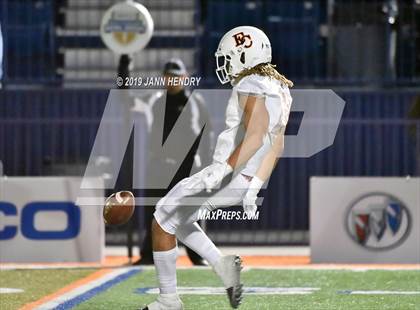 Thumbnail 1 in Eastside Catholic vs. Marietta (GEICO State Champions Bowl Series) photogallery.