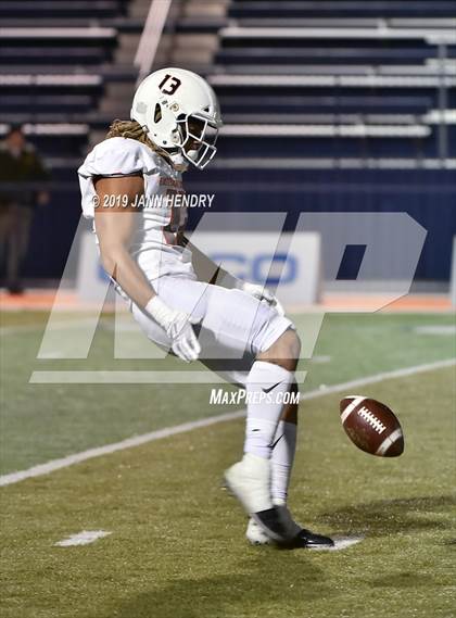 Thumbnail 3 in Eastside Catholic vs. Marietta (GEICO State Champions Bowl Series) photogallery.