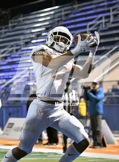 Thumbnail 1 in Eastside Catholic vs. Marietta (GEICO State Champions Bowl Series) photogallery.