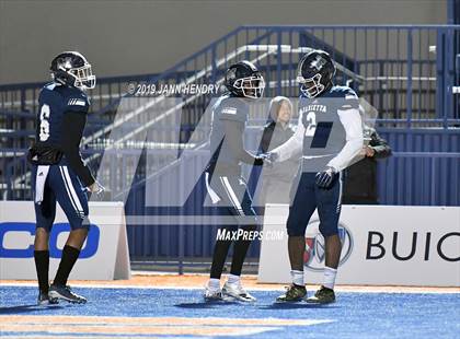 Thumbnail 2 in Eastside Catholic vs. Marietta (GEICO State Champions Bowl Series) photogallery.