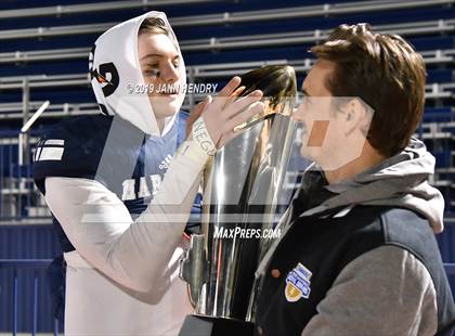 Thumbnail 3 in Eastside Catholic vs. Marietta (GEICO State Champions Bowl Series) photogallery.