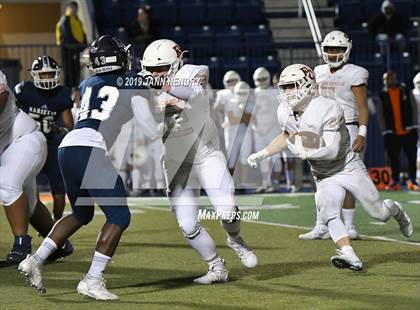 Thumbnail 2 in Eastside Catholic vs. Marietta (GEICO State Champions Bowl Series) photogallery.