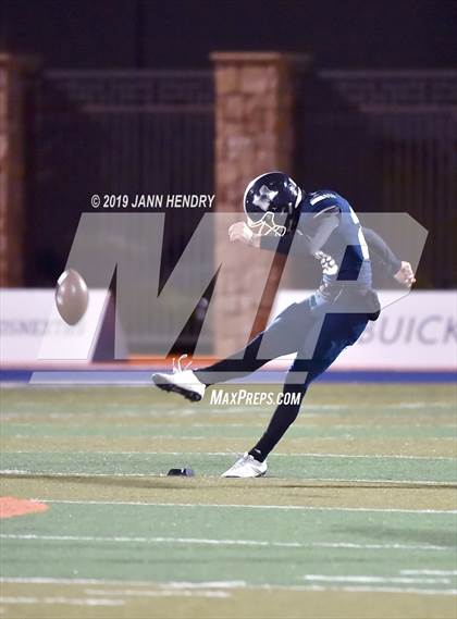 Thumbnail 1 in Eastside Catholic vs. Marietta (GEICO State Champions Bowl Series) photogallery.