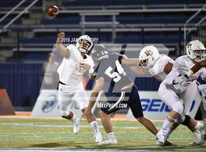 Thumbnail 3 in Eastside Catholic vs. Marietta (GEICO State Champions Bowl Series) photogallery.