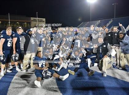 Thumbnail 3 in Eastside Catholic vs. Marietta (GEICO State Champions Bowl Series) photogallery.