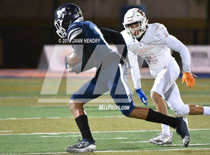 Thumbnail 3 in Eastside Catholic vs. Marietta (GEICO State Champions Bowl Series) photogallery.