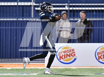 Thumbnail 3 in Eastside Catholic vs. Marietta (GEICO State Champions Bowl Series) photogallery.