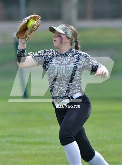 Thumbnail 2 in Roseville vs. Ponderosa (Stephanie LeDoux Tournament) photogallery.