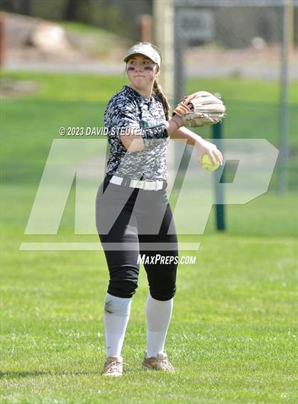 Thumbnail 2 in Roseville vs. Ponderosa (Stephanie LeDoux Tournament) photogallery.