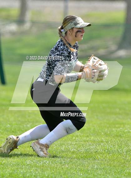 Thumbnail 3 in Roseville vs. Ponderosa (Stephanie LeDoux Tournament) photogallery.