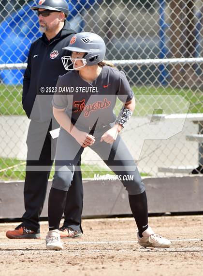 Thumbnail 3 in Roseville vs. Ponderosa (Stephanie LeDoux Tournament) photogallery.