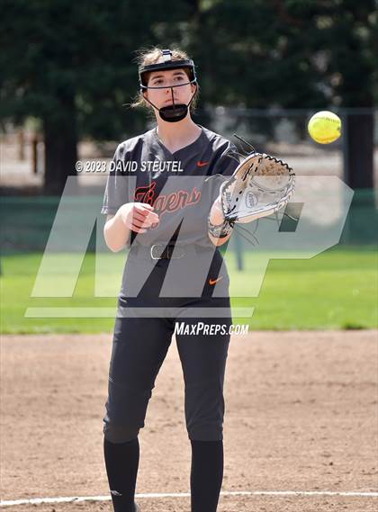Thumbnail 1 in Roseville vs. Ponderosa (Stephanie LeDoux Tournament) photogallery.