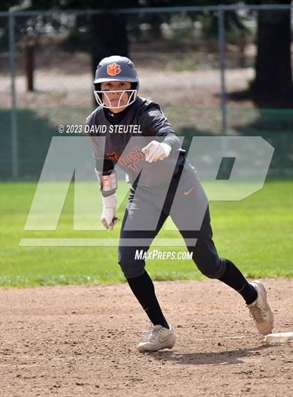 Thumbnail 3 in Roseville vs. Ponderosa (Stephanie LeDoux Tournament) photogallery.