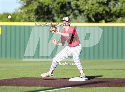 Thumbnail 3 in Boyd @ Plano photogallery.
