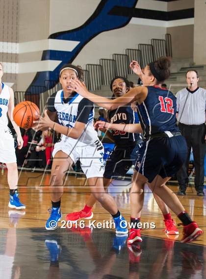 Thumbnail 1 in Boyd @ Hebron photogallery.