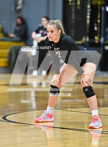 Thumbnail 3 in Frederick vs. Montrose photogallery.