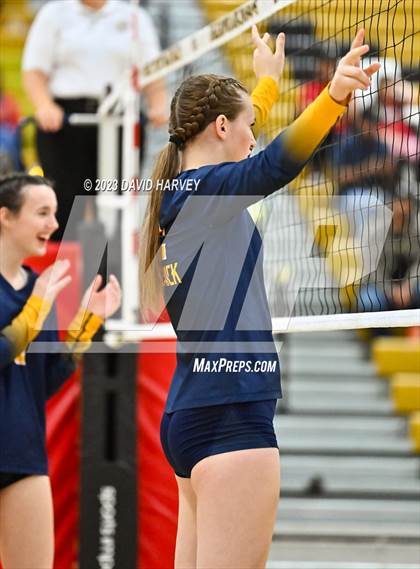 Thumbnail 3 in Frederick vs. Montrose photogallery.