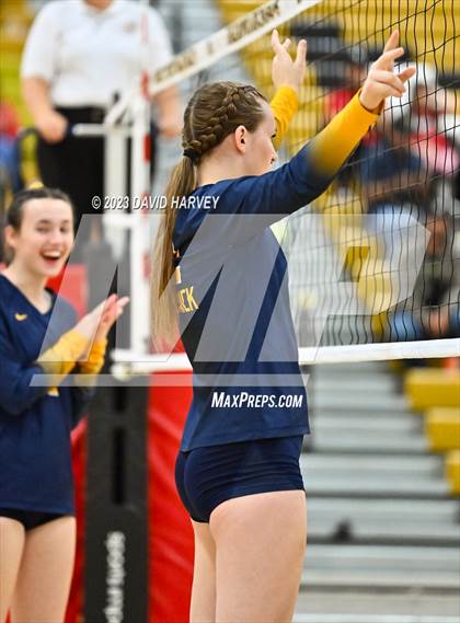 Thumbnail 3 in Frederick vs. Montrose photogallery.