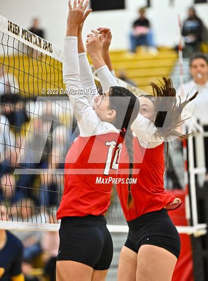 Thumbnail 3 in Frederick vs. Montrose photogallery.
