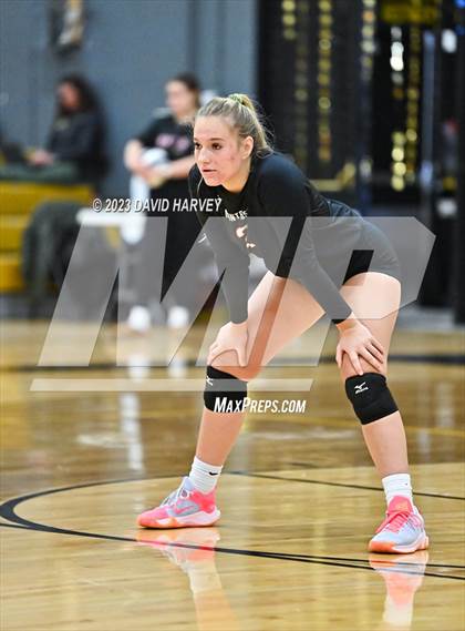 Thumbnail 1 in Frederick vs. Montrose photogallery.