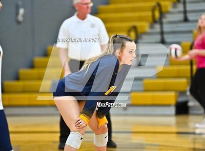 Thumbnail 1 in Frederick vs. Montrose photogallery.