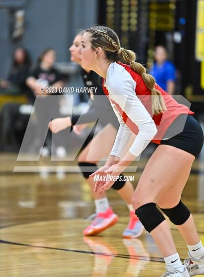 Thumbnail 3 in Frederick vs. Montrose photogallery.