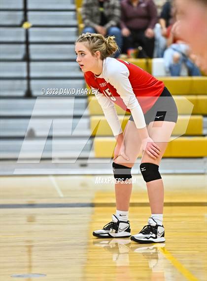 Thumbnail 3 in Frederick vs. Montrose photogallery.