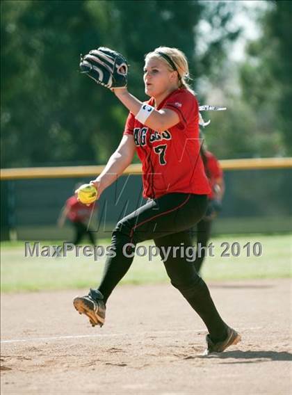 Thumbnail 2 in Los Osos @ Etiwanda photogallery.