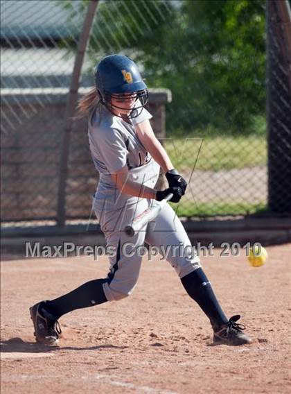 Thumbnail 1 in Los Osos @ Etiwanda photogallery.