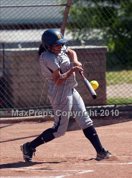 Thumbnail 2 in Los Osos @ Etiwanda photogallery.