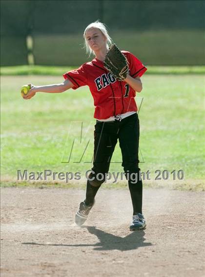 Thumbnail 1 in Los Osos @ Etiwanda photogallery.