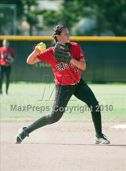 Thumbnail 3 in Los Osos @ Etiwanda photogallery.