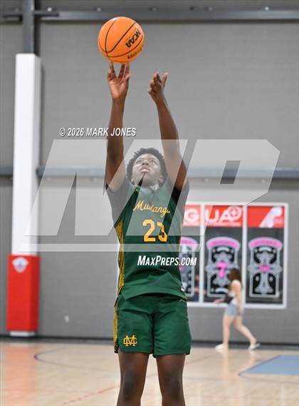 Thumbnail 3 in Mira Costa vs. Long Beach Poly (Section 7) photogallery.
