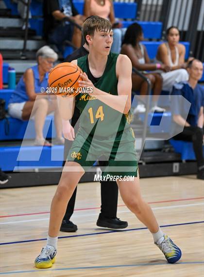 Thumbnail 1 in Mira Costa vs. Long Beach Poly (Section 7) photogallery.