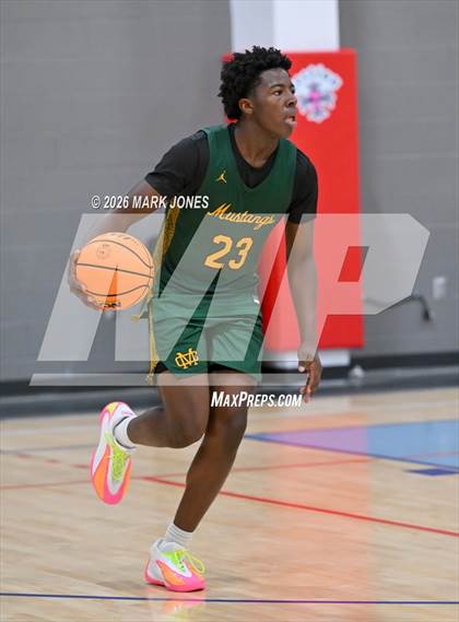 Thumbnail 1 in Mira Costa vs. Long Beach Poly (Section 7) photogallery.